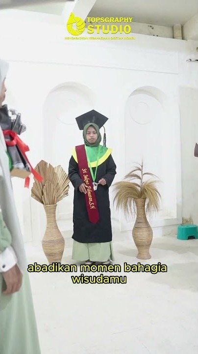 Foto wisuda toga di Topsgraphy Studio